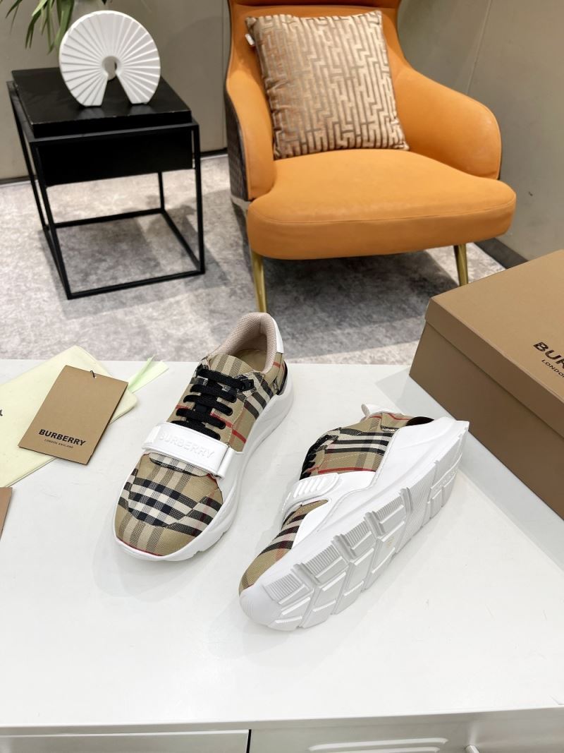 Burberry Low Shoes